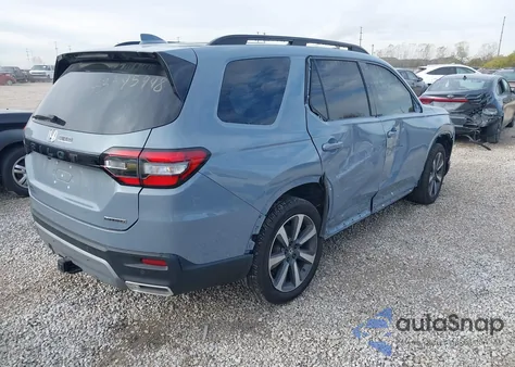 2024 Honda Pilot Touring z USA, uszkodzony, nr VIN 5FNYG2H75RB007617